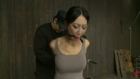 Petite Tia Ling gets tied up and then toyed in hot BDSM vid