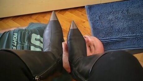 To torture my slave's tongue with my delicious soles
