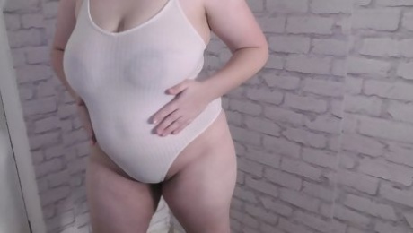BBW busty wife with a hairy pussy take off condom from my dick and ask me for a cheating creampie! - Milky Mari
