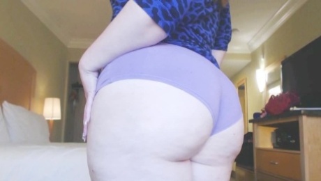 Teasing you with my big BBW ass - Panty Fetish | PAWG
